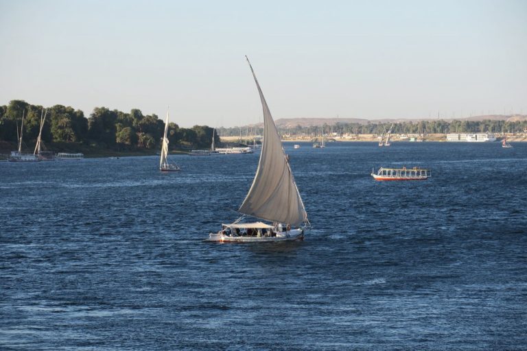 Choisir entre Sonesta Cruise et Nour El Nil pour naviguer le Nil